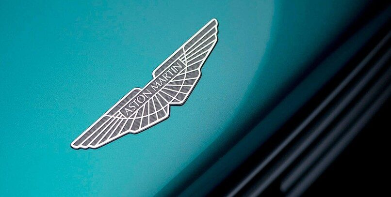 Aston Martin no descarta seguir fabricando motores V12 de gasolina