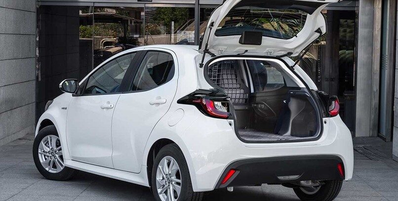 Toyota Yaris Electric Hybrid ECOVan, la solución para empresas y autónomos