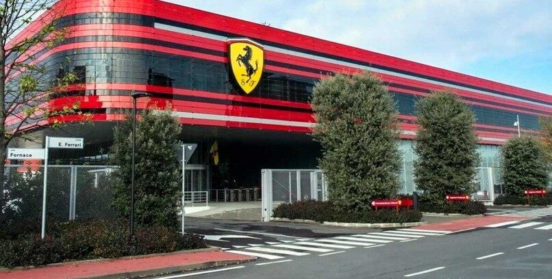 Ferrari prima a sus empleados con un bonus de 13.500 euros