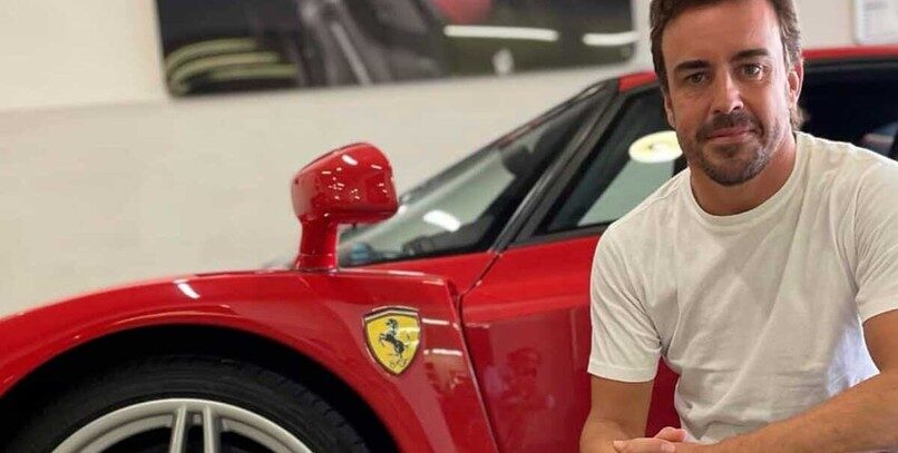 Fernando Alonso pone a la venta uno de sus Ferrari