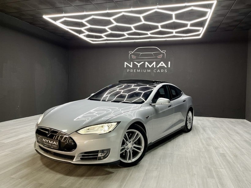 TESLA Model S 85 RWD