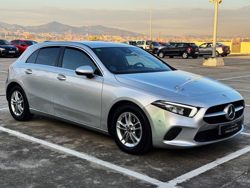 Mercedes Clase A 200 AUTOMÁTICO con CÁMARA TRASERA, NAVEGADOR