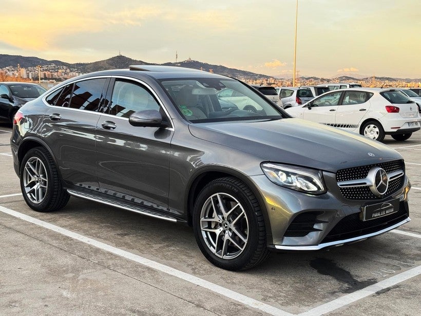 Mercedes GLC Coupé 220d AMG LINE con TECHO PANORÁMICO, FULL EQUIP!