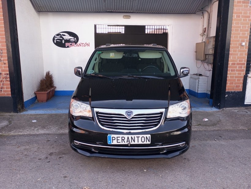 LANCIA Voyager 2.8CRD E. Limitada Family Class 177 Aut.