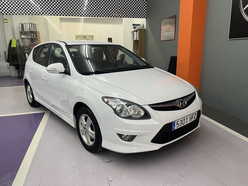 HYUNDAI i30 1.4 Comfort GLS