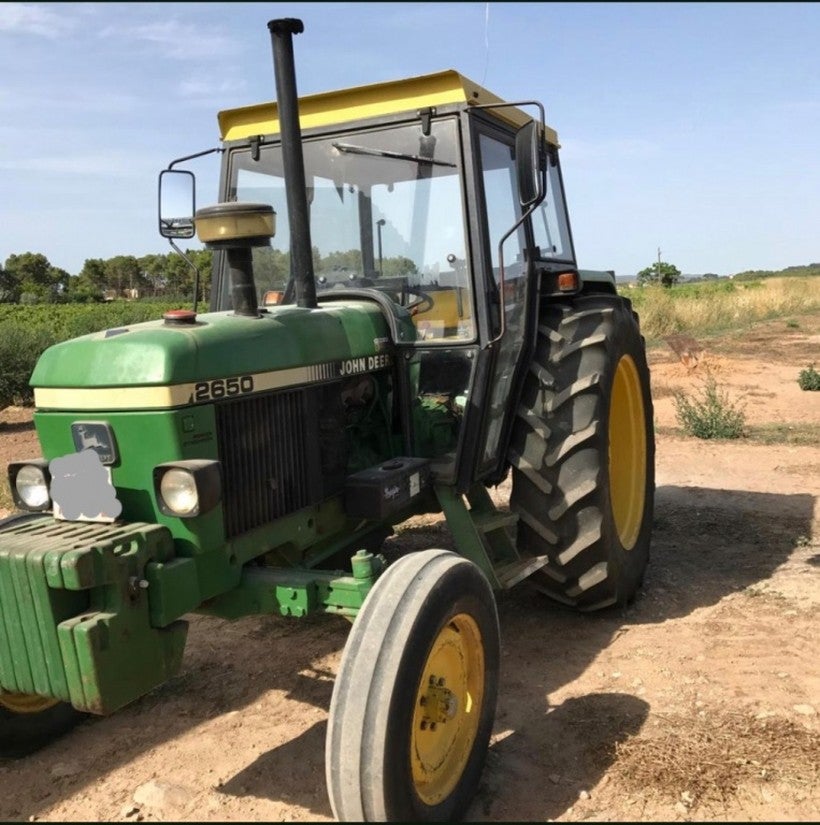 John Deere 2650