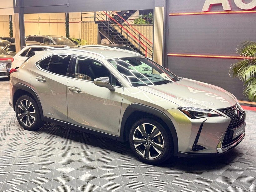 LEXUS UX 2.0 250h Executive Navigation