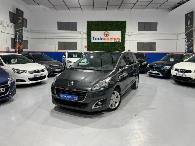 PEUGEOT 5008 1.6 BlueHDI Allure 7 pl. 120