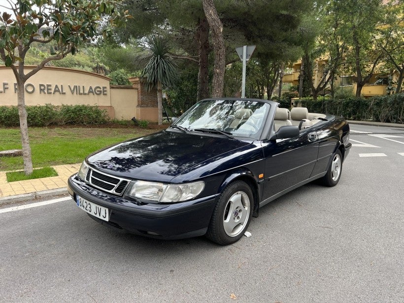 SAAB 900 Cabriolet SE 2.3i