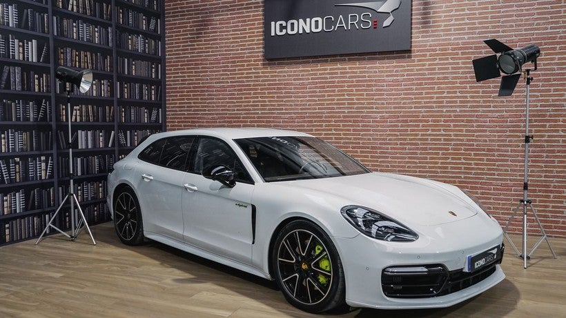 Porsche Panamera 4 E-Hybrid