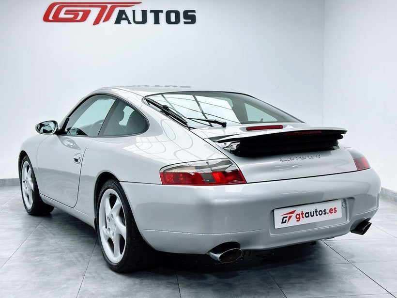 Porsche 911 Carrera 4 996 300CV