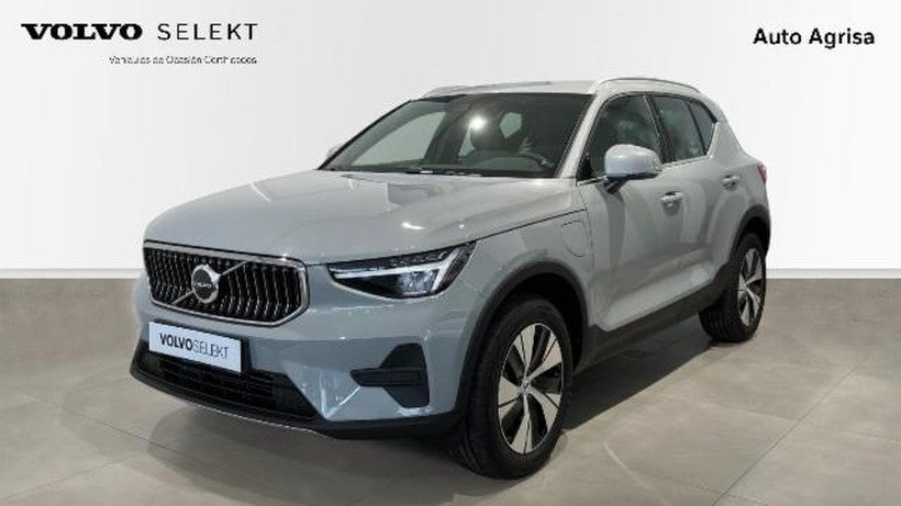 VOLVO XC40 1.5 T4 PHEV RECHARGE CORE DCT 211 5P