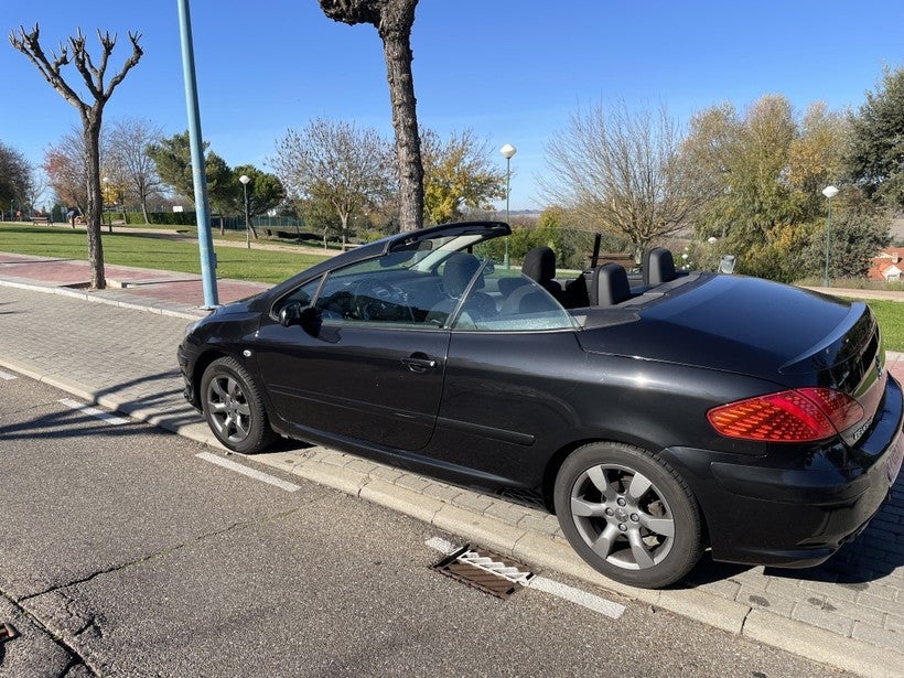 PEUGEOT 307 CC 2.0HDI Pack Hifi 136