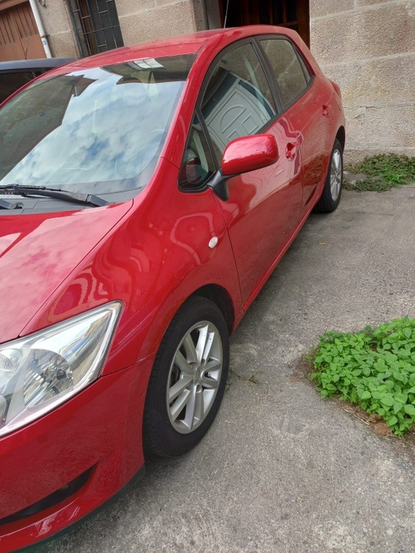 TOYOTA Auris 2.0D-4D Active