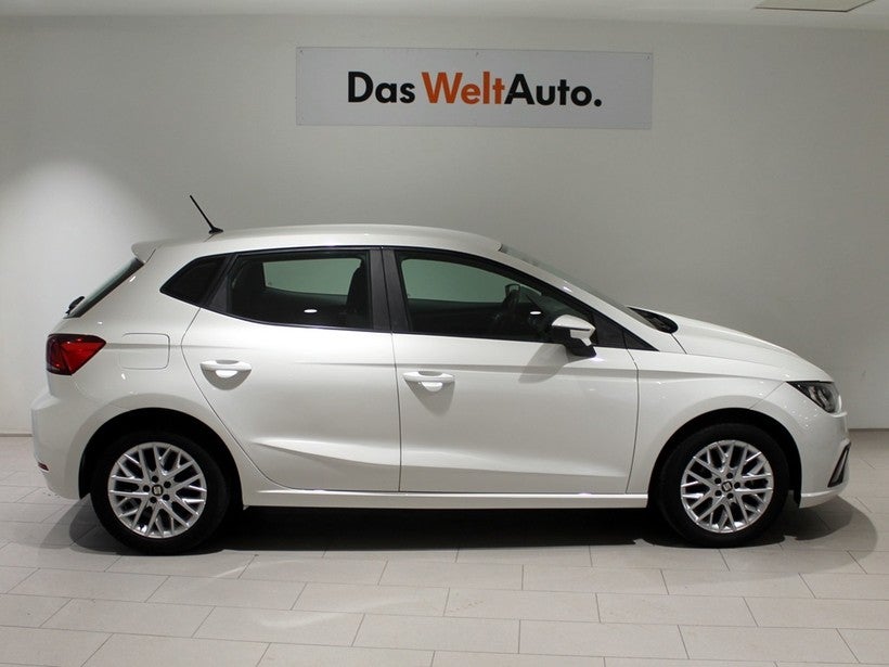 SEAT Ibiza Pequeño  Manual de 5 Puertas