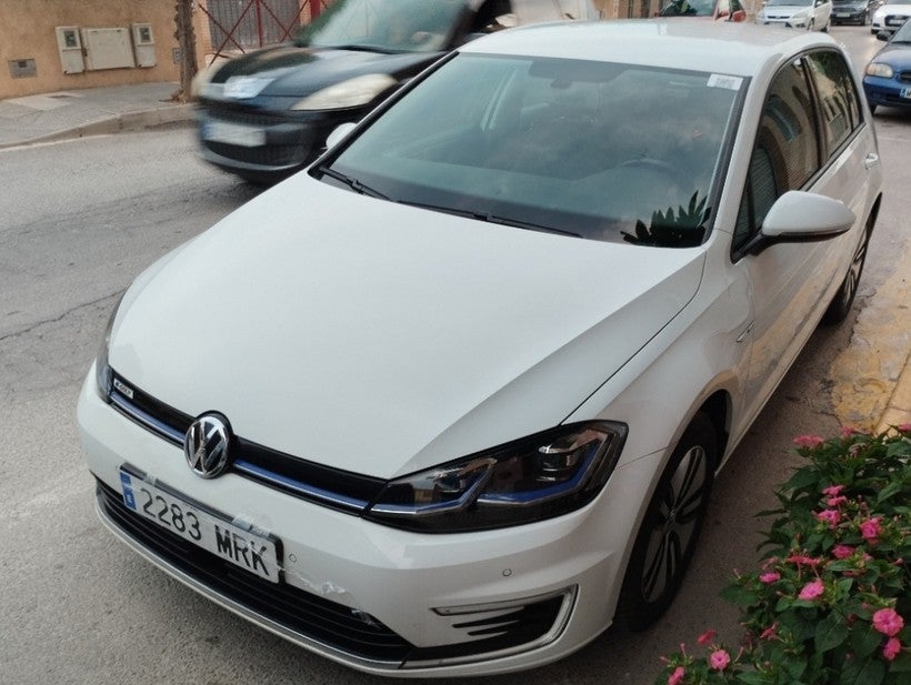 VOLKSWAGEN Golf e-Golf ePower