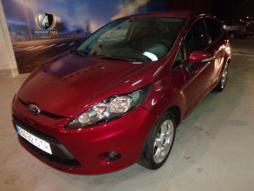 FORD Fiesta 1.4 Titanium