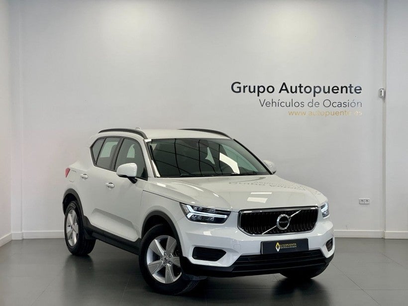 Volvo XC-40 D3