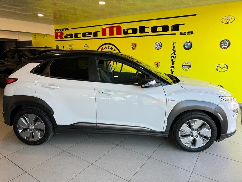 HYUNDAI Kona EV Style 484 150kW