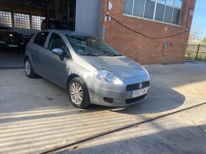 FIAT Grande Punto 1.4 Active 95