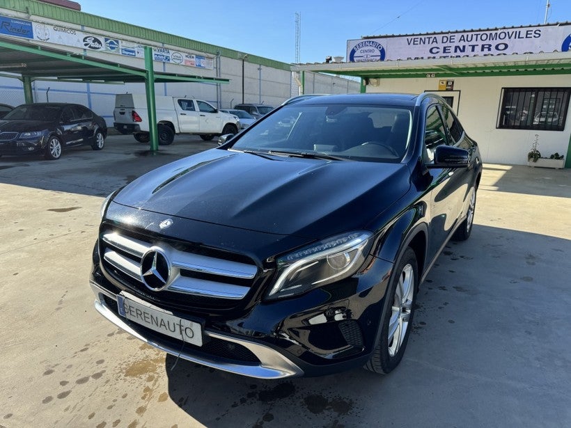 MERCEDES-BENZ Clase GLA 200d Urban