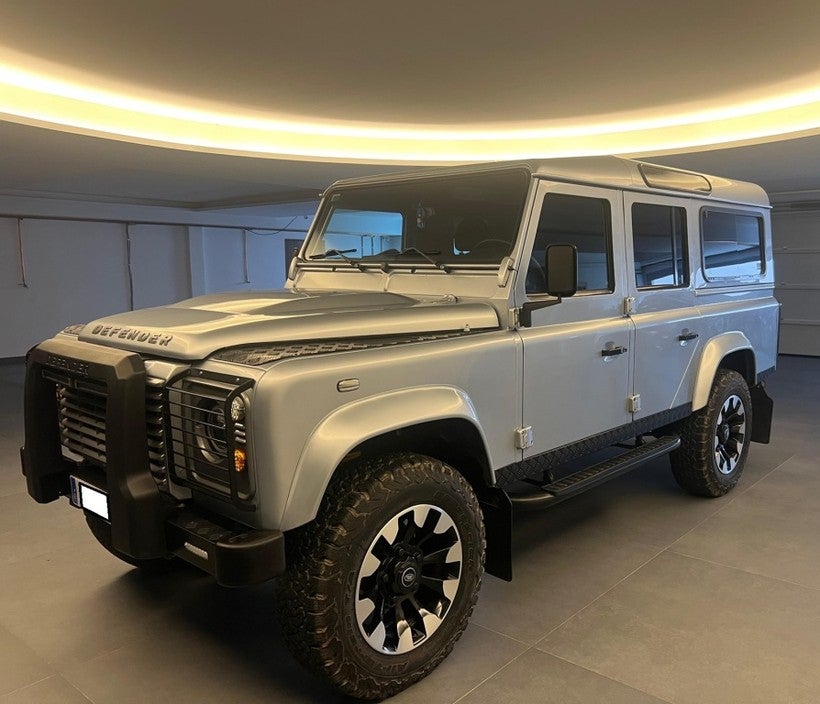 LAND-ROVER Defender 110 SW SE