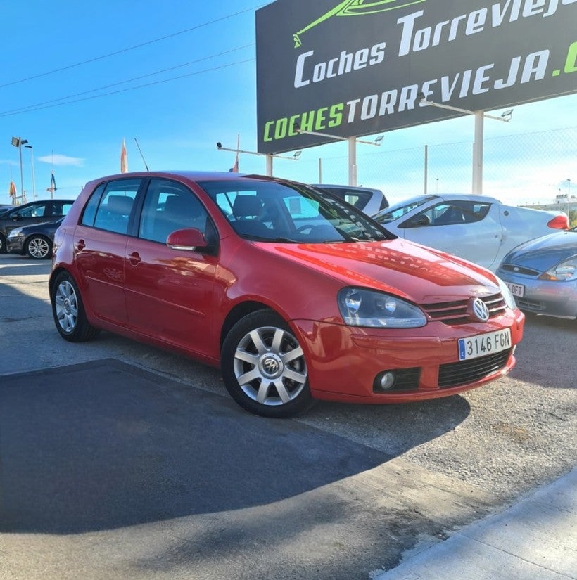 VOLKSWAGEN Golf 2.0TDI Highline