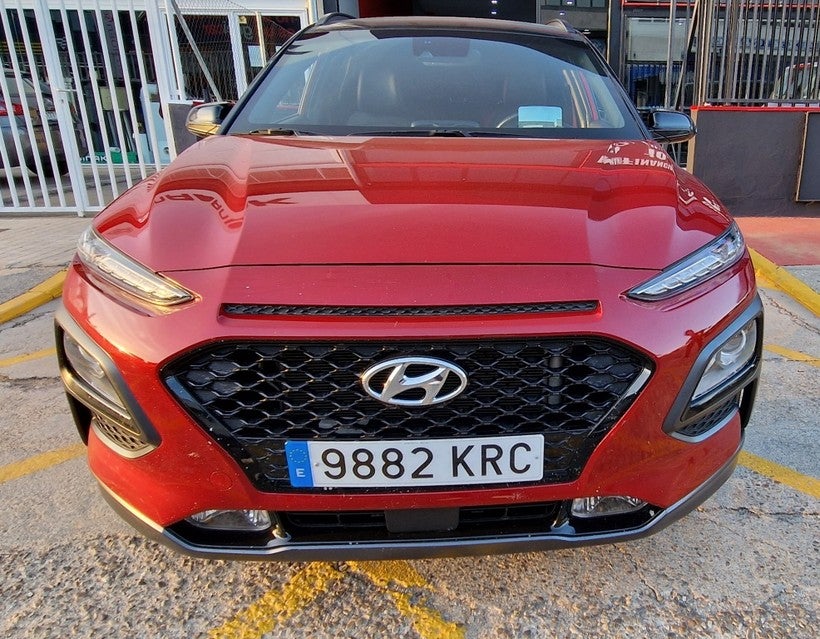 HYUNDAI Kona 1.6 CRDI Tecno 2C Red 4x2 115