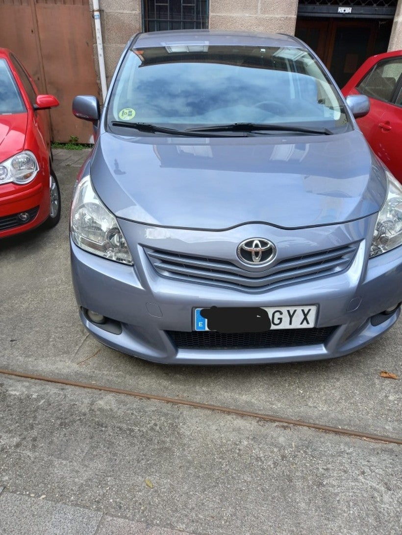 TOYOTA Auris 1.4D-4D Active