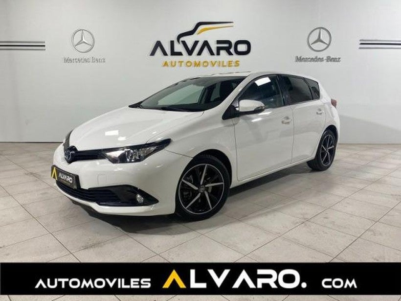 TOYOTA Auris 140H e-CVT Feel!