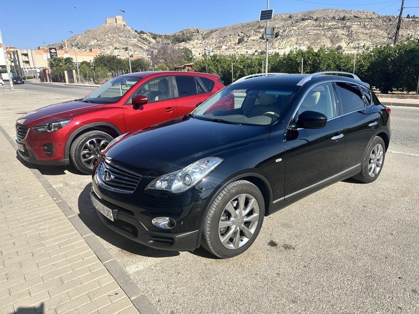 INFINITI EX 30d Black Premium Aut.