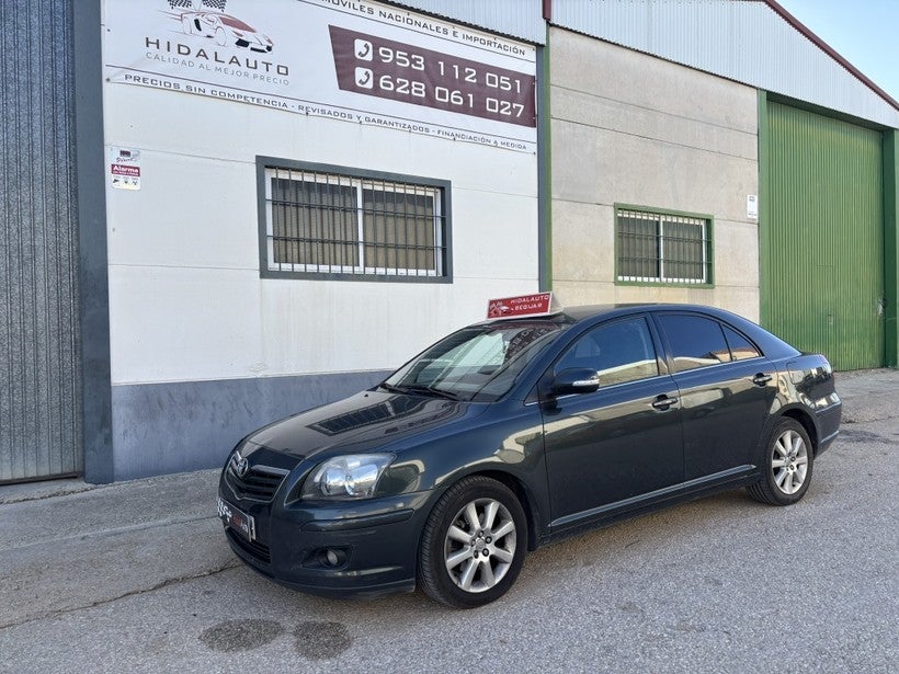 TOYOTA Avensis 2.2D-4D Executive