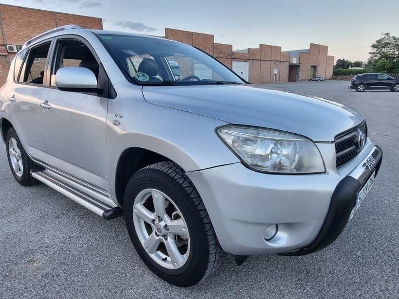 TOYOTA RAV-4 2.2D-4D Executive