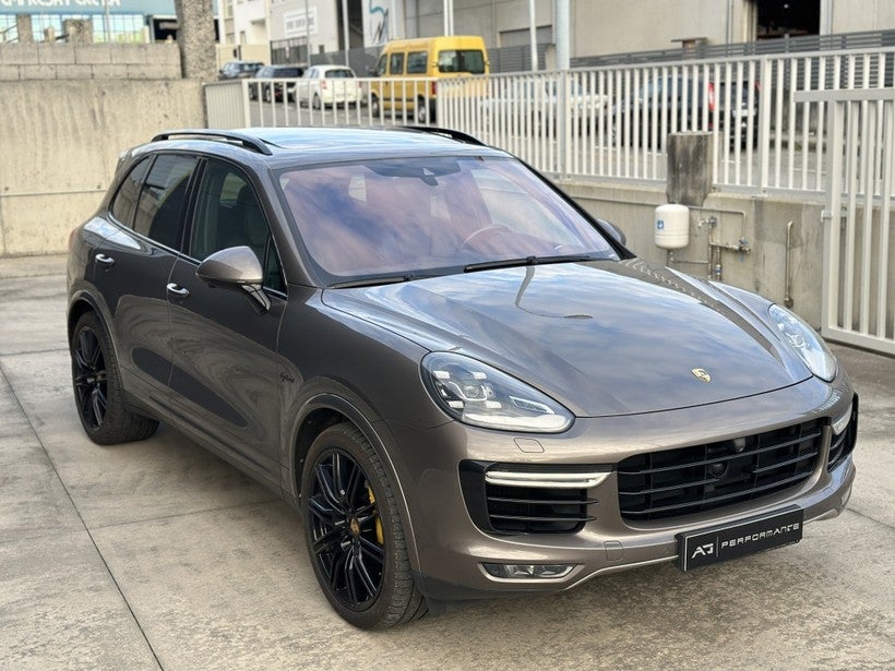 PORSCHE Cayenne Turbo S Aut.