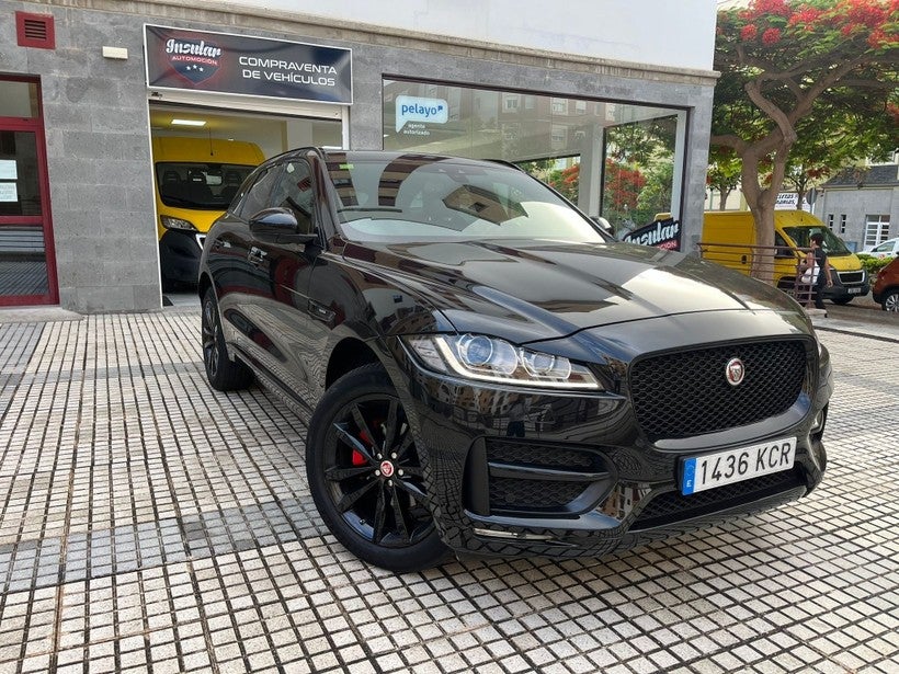 JAGUAR F-Pace 2.0i4D R-Sport Aut. RWD 180