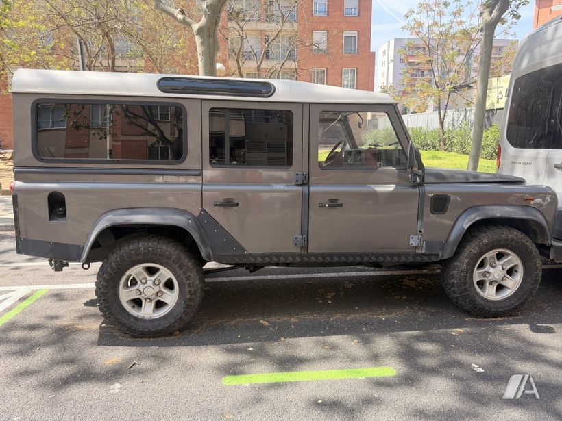 LAND-ROVER Defender (2007) - 24.500 € en Barcelona