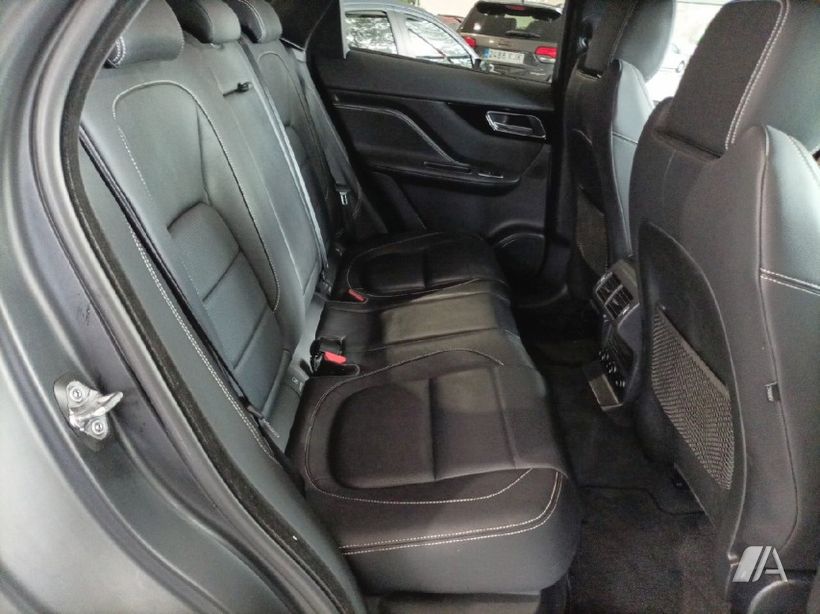 JAGUAR F-Pace F-Pace 2.0i4D R-Sport Aut. AWD 180