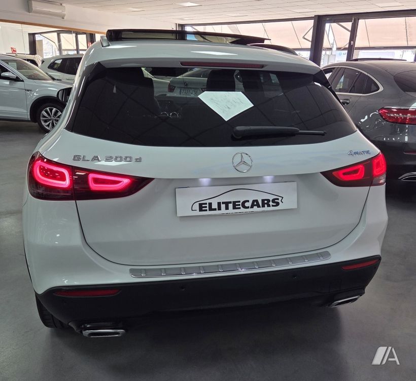 MERCEDES-BENZ Clase GLA GLA 200d 4Matic 8G-DCT