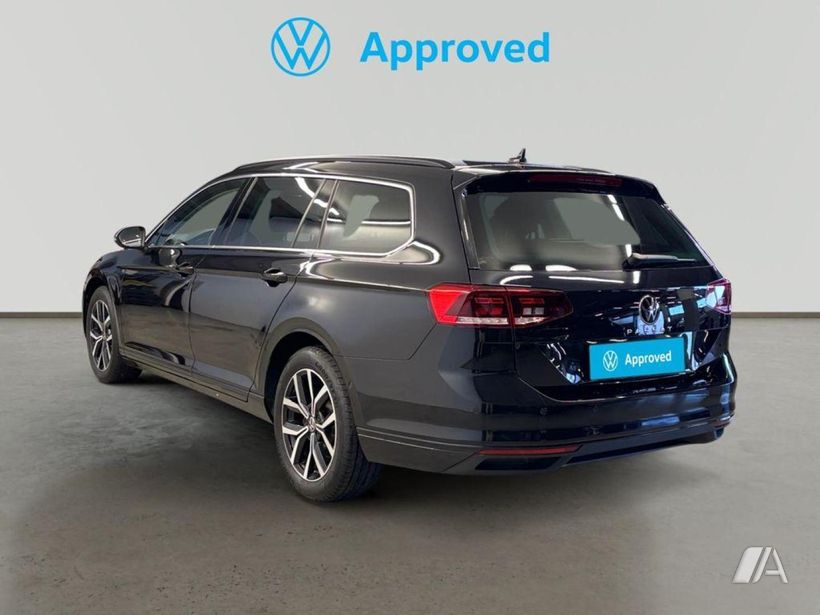 VOLKSWAGEN Passat 2023 22 900 En Burgos