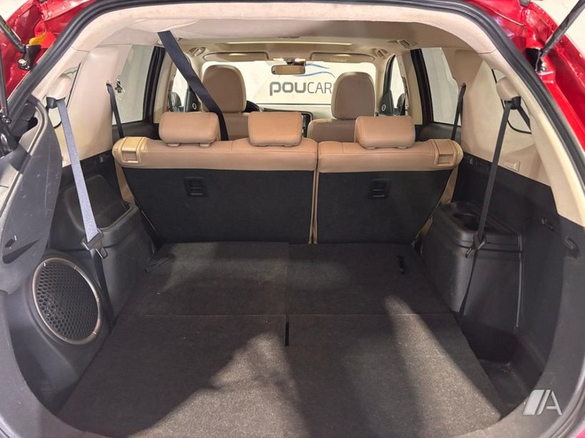 MITSUBISHI Outlander (2015) - 14.600 € en Barcelona