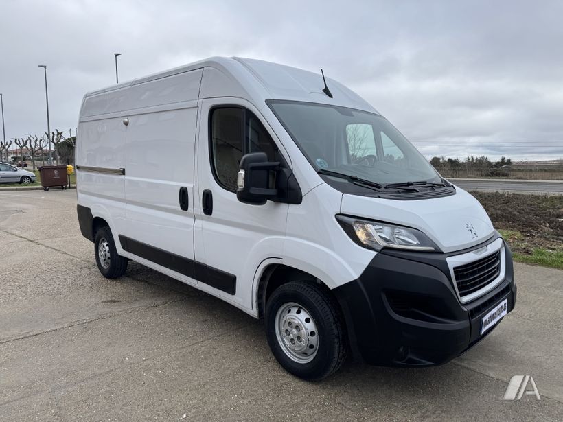 PEUGEOT Boxer (2024) - 20.900 € en Salamanca