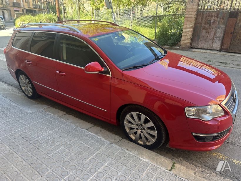 VOLKSWAGEN Passat (2010) - 8.950 € en Barcelona