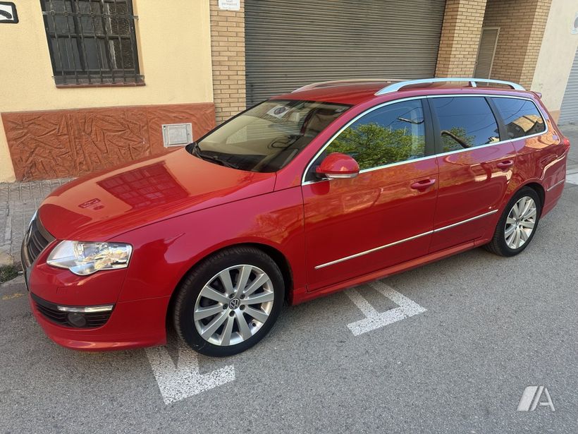 VOLKSWAGEN Passat (2010) - 8.950 € en Barcelona