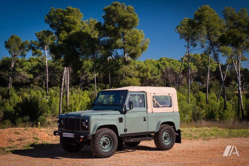LAND-ROVER Defender (1992) - 142.000 € en Barcelona