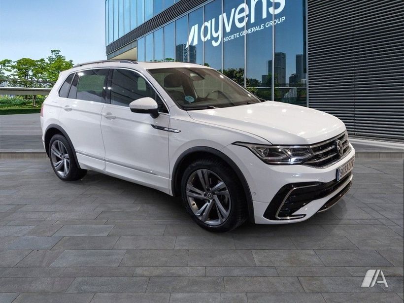 VOLKSWAGEN Tiguan (2022) - 29.890 € en Madrid