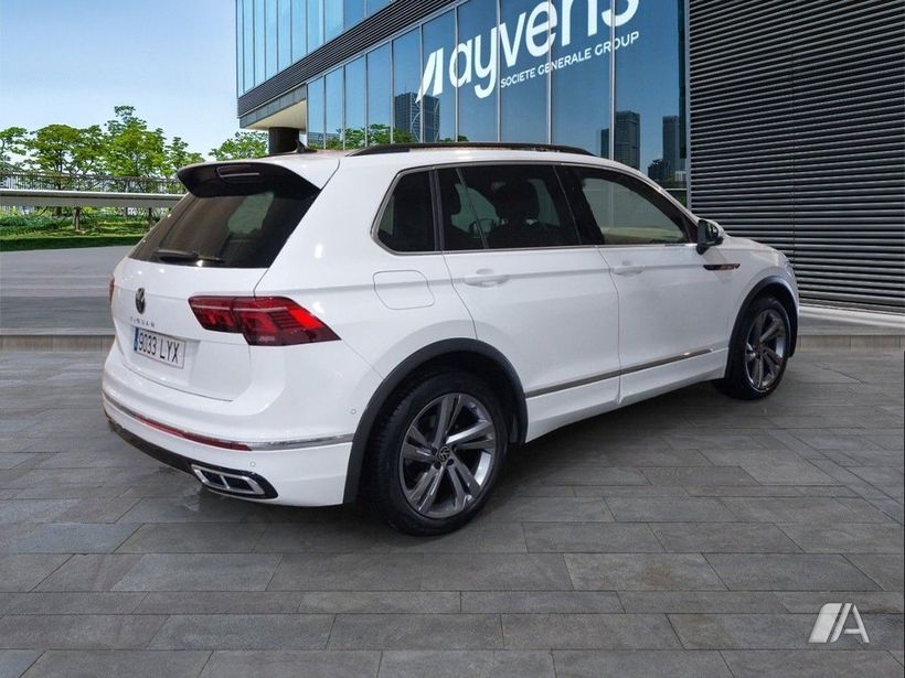 VOLKSWAGEN Tiguan (2022) - 29.890 € en Madrid