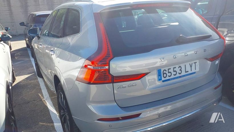 VOLVO XC60 (2022) - 29.590 € en Madrid