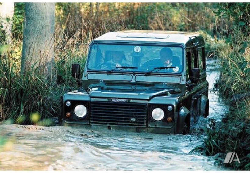 Fichas técnicas y precios del LAND-ROVER Defender Todoterreno ...