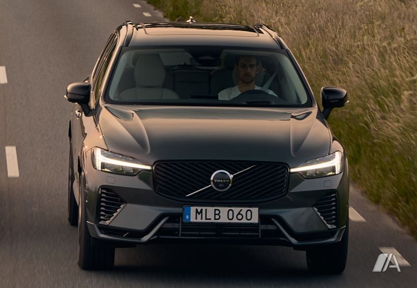 Ficha técnica y precios del VOLVO XC60 B5 Core AWD Aut. 5p 2025 ...