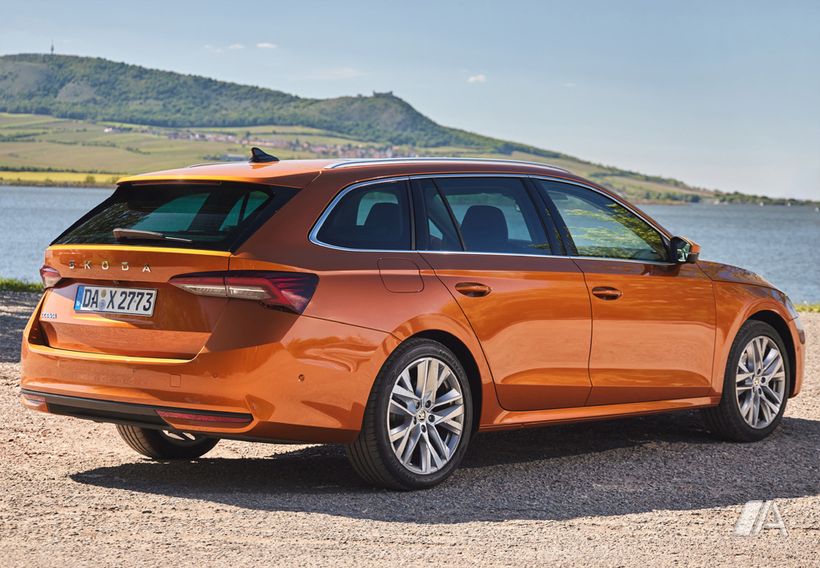 Ficha técnica y precios del SKODA Octavia Combi 2.0TDI Sportline DSG7 ...